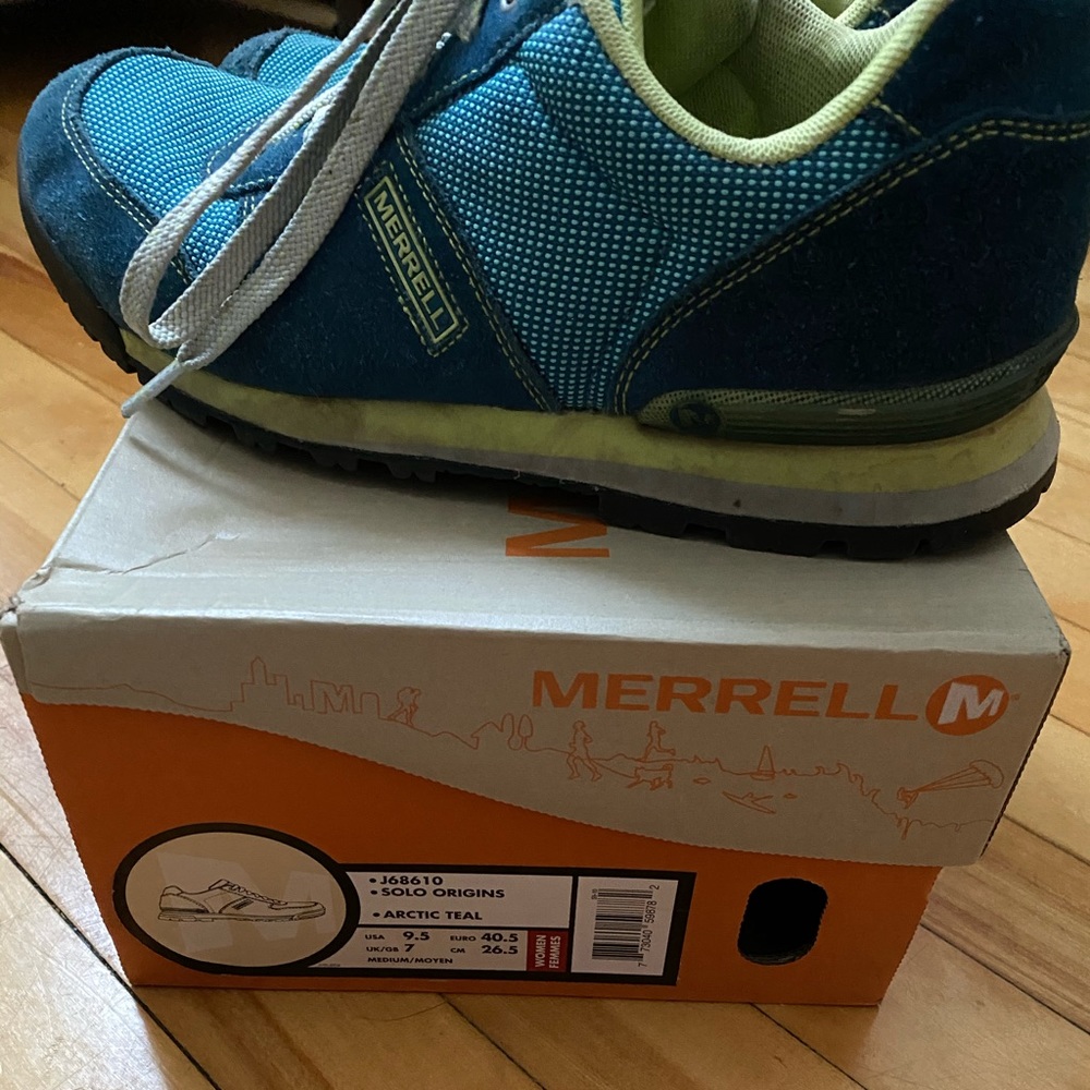 Merrell - Picture 3 of 4
